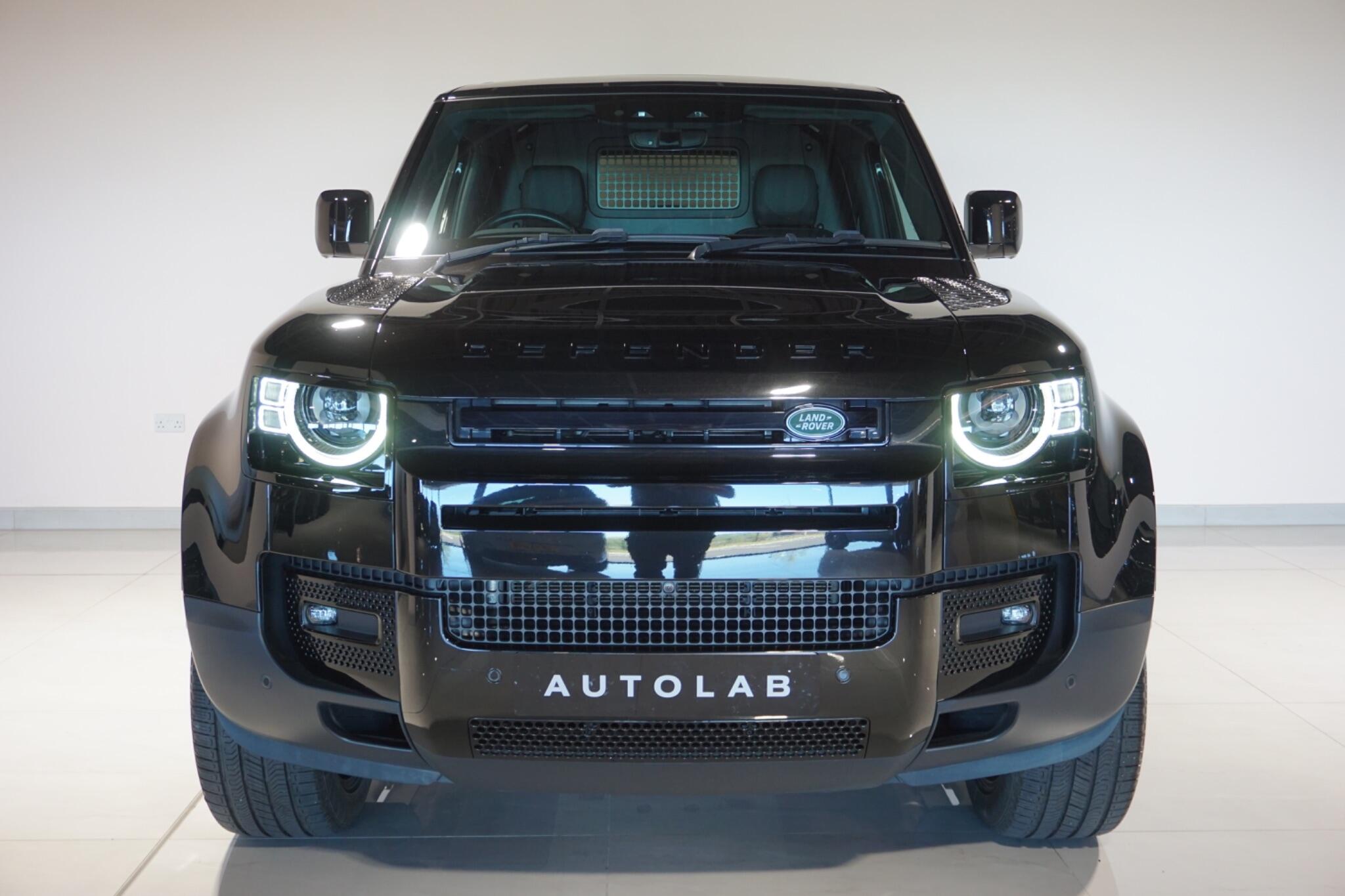 Land Rover Defender 90 3.0 D250 MHEV SE Hard Top SUV 3dr Diesel Auto 4WD SWB Euro 6 (s/s) (250 ps)